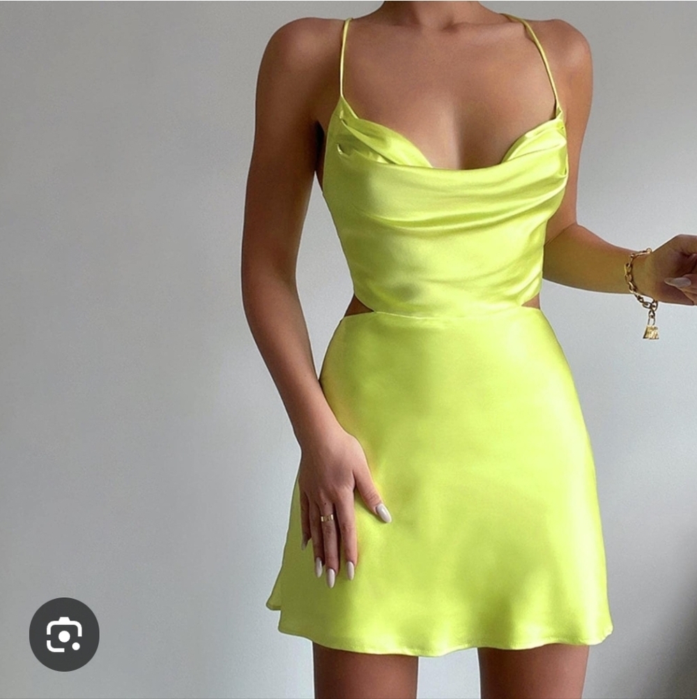Chic Backless Lime Dress